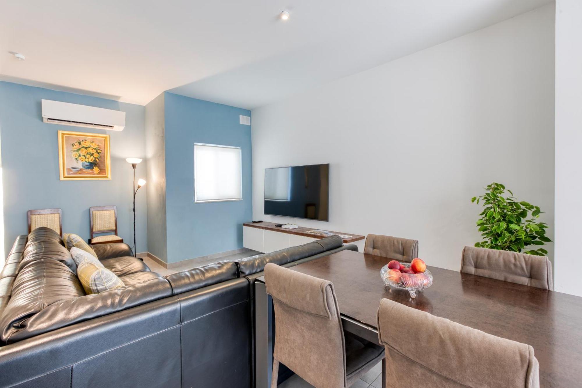 Annitchka Mansions - Penthouse In Malta * Birkirkara