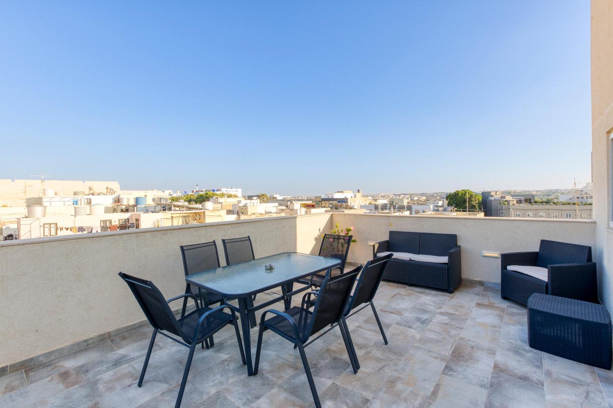 Annitchka Mansions - Penthouse In Malta