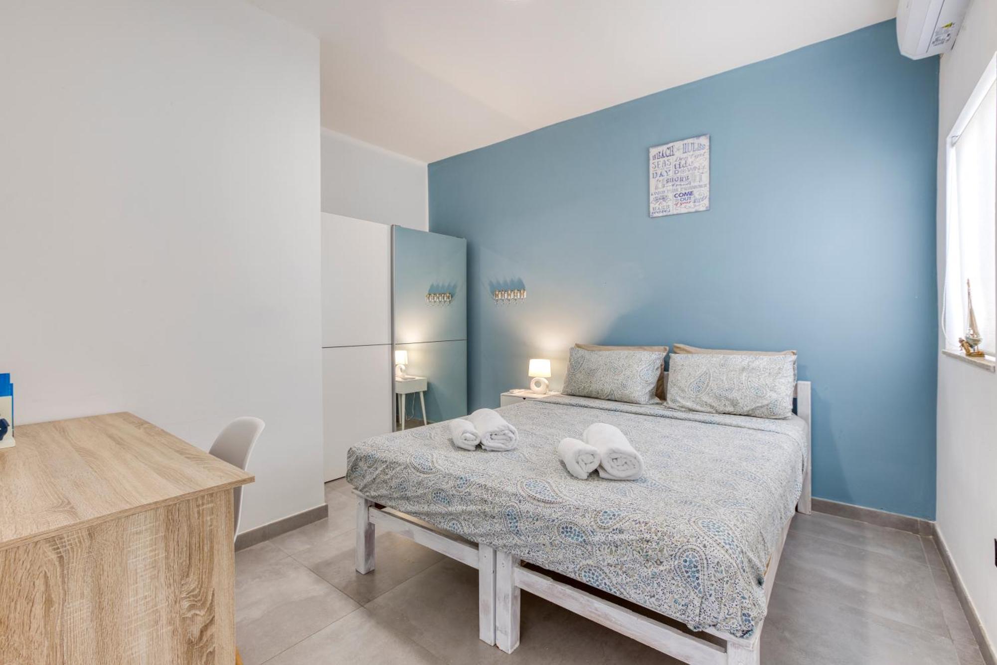 Annitchka Mansions - Penthouse In Malta Apartment