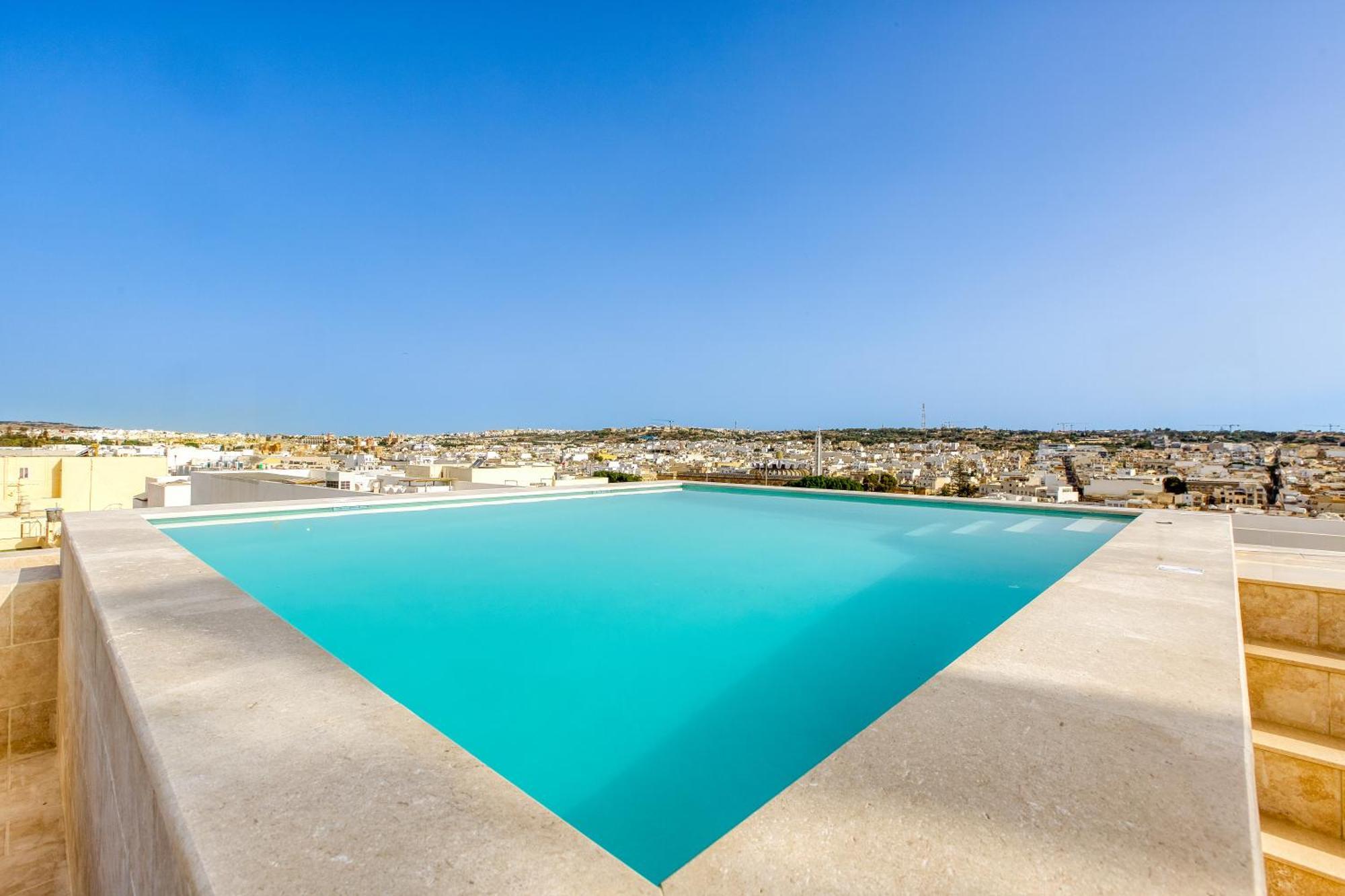 Annitchka Mansions - Penthouse In Malta